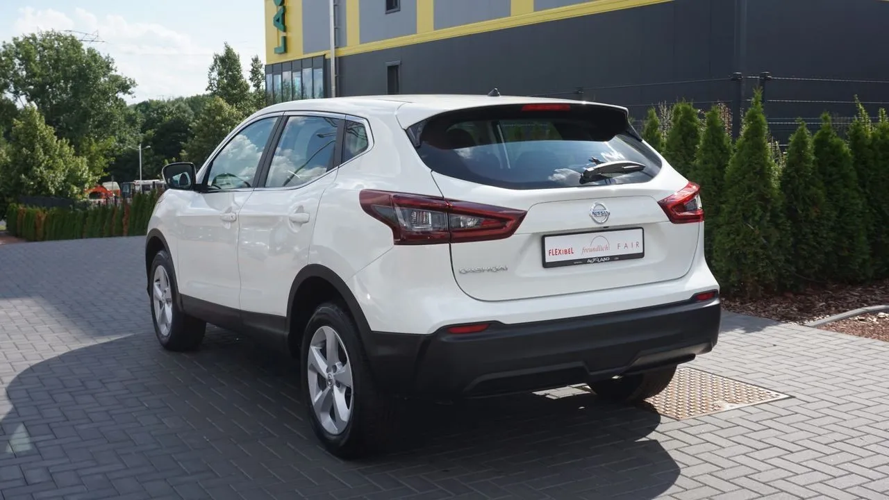 Nissan Qashqai 1.3 DIG-T...  Image 2