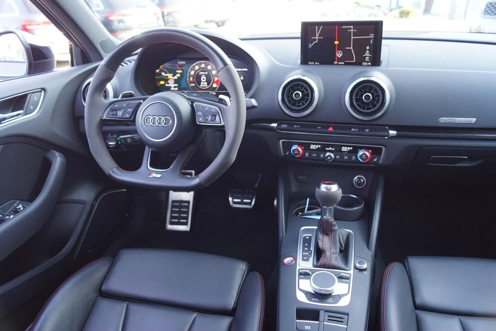 Audi RS3 2,5 TFSi Sportback quattro S-tr. 5d Image 5