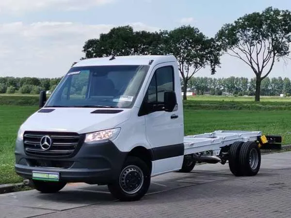 Mercedes-Benz Sprinter 519 CDI 3.0 LTR 6 CYL! Image 2